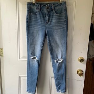 AMERICAN EAGLE Hi-Rise Jegging “The Dream Jean” SIZE 6 SHORT